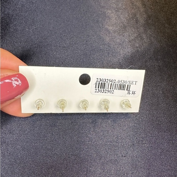 📦 Disney Princess Sleeping Beauty Earring Set - Picture 2 of 7